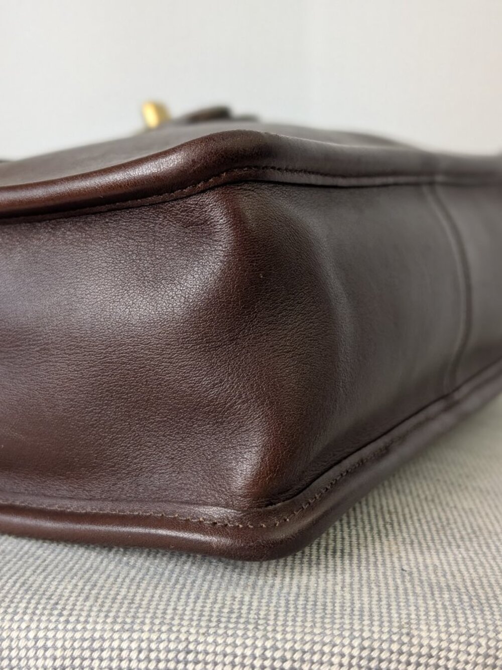 Vintage Coach Willis Crossbody Bag Mahogany Brown Leather Turnlock - Picture 10 of 14